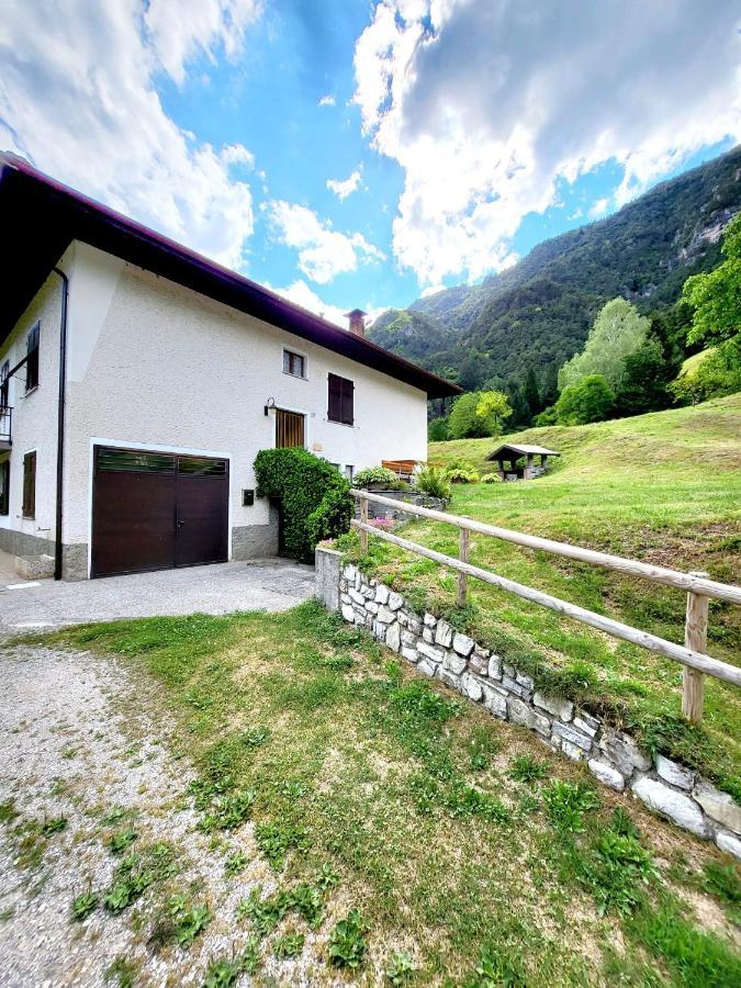 Ferienwohnung Casa Bruno Lenzumo di Concei Exterior foto